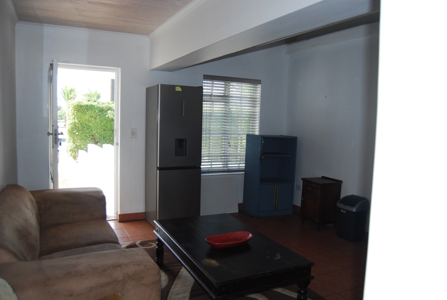 To Let 8 Bedroom Property for Rent in Shelley Point Western Cape